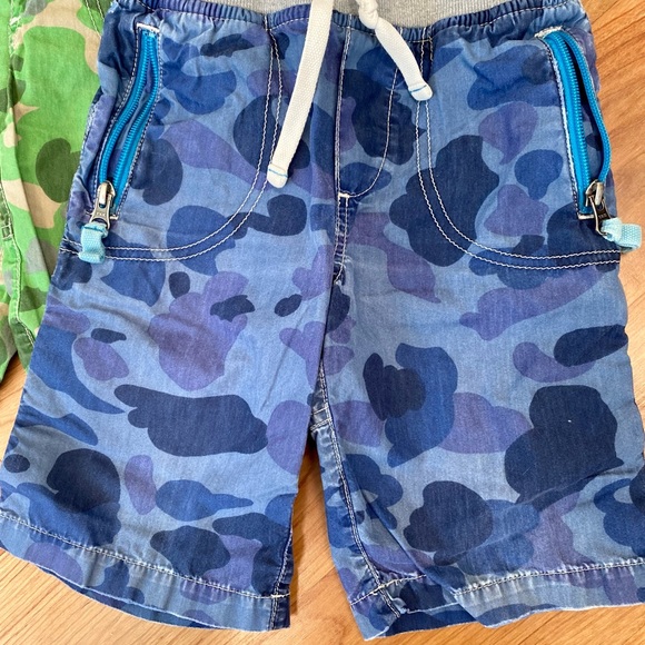 Mini Boden size 4 shorts - Picture 2 of 7